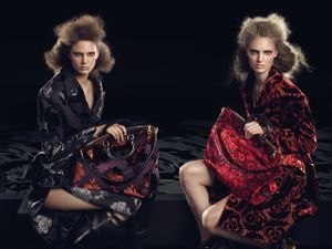 06%20Prada_CS_FW09_BD4