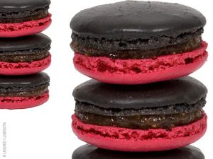 Laduree-louboutin-macarons