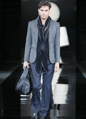 Armani 2011 b