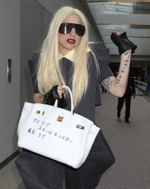 Lady-gaga-birkin-tokyo