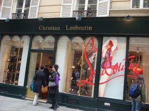 Vente privée hot sale louboutin