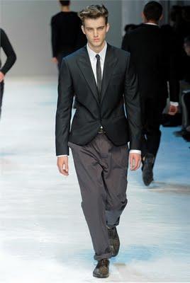 Dolce-gabbana-menswear-ss-2012-L-AHn1pm