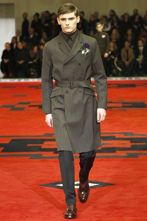 Vie Pratique  La collection homme Printemps-Eté 2012 de Prada