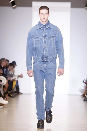 Calvin-Klein-Collection-1_sff