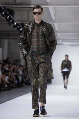 Dries-Van-Noten-22_sff