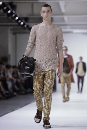 Dries-Van-Noten-47_sff