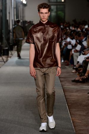 16-valentino-uomoSS13_sff