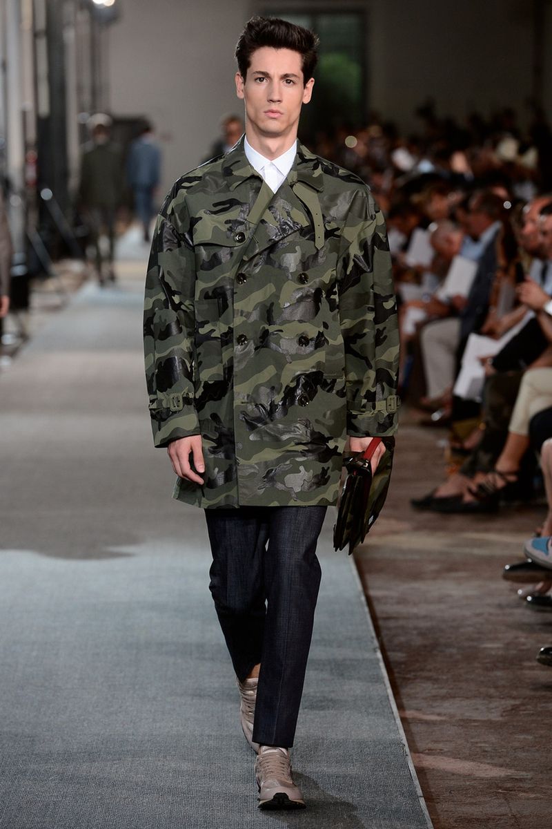 24-valentino-uomoSS13_sff