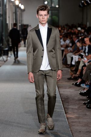 36-valentino-uomoSS13_sff