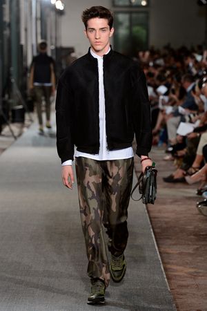 12-valentino-uomoSS13_sff