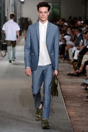 21-valentino-uomoSS13_sff