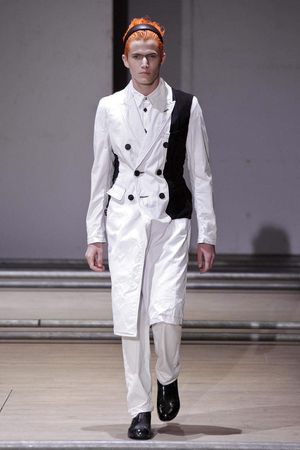 Comme-Des-Garcons-9_sff