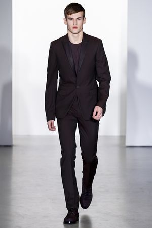 Calvin-klein-milan-fashion-week-fall-2013-32