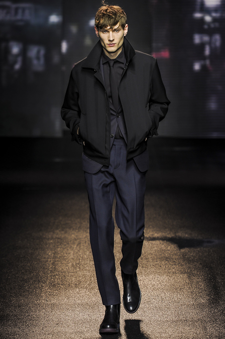 VUI_0334_450x675