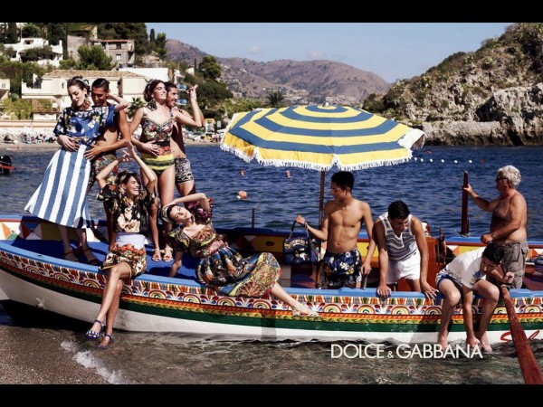 Campagne-ete-2013-Dolce-Gabbana-Photographe-Domenico-Dolce-Bianca-Brandolini-Bianca-Balti-et-Monica-Bellucci_reference