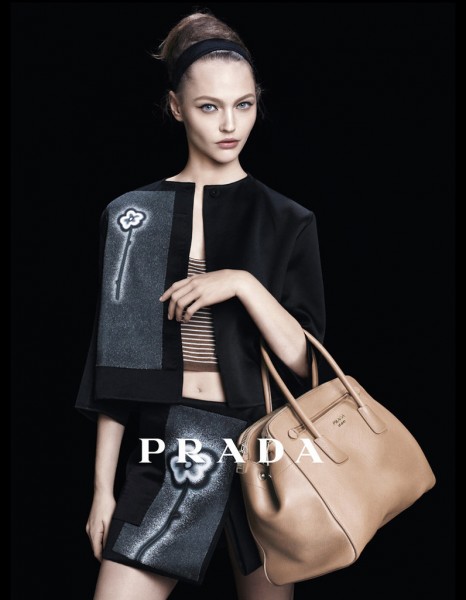 Prada-campagne-ete-2013_reference