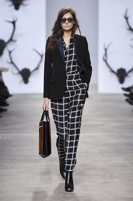 549911_photo-9-defile-trussardi-fashion-week-automne-hiver-2013-2014