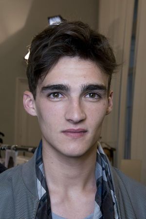 Hermes-mens-backstage-spring-summer-2014-pfw23