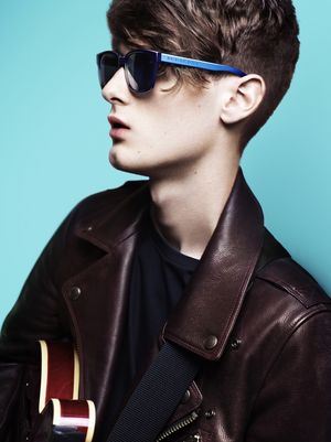 Burberry-eyewear-spark-the-portraits-2