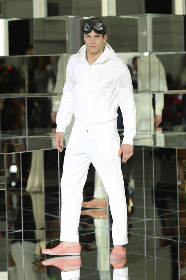 Mode_defile_dirk-bikkembergs-1_printemps-ete-2014_milan_madame-figaro_4