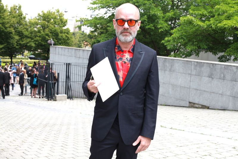 Michael_stipe__728244412_north_883x