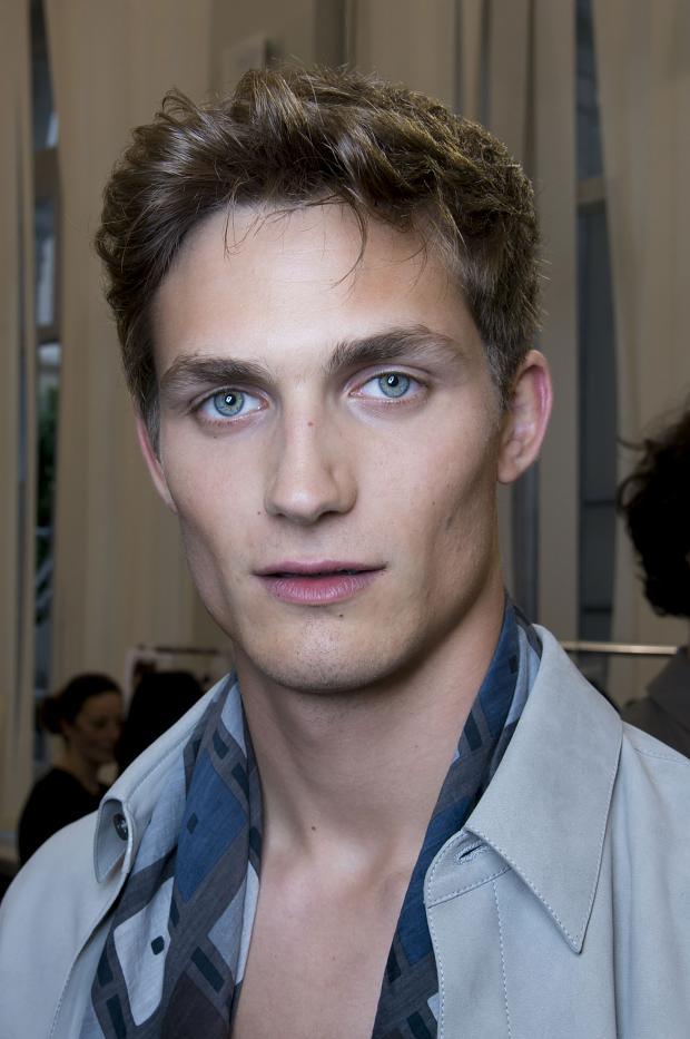 Hermes-mens-backstage-spring-summer-2014-pfw22